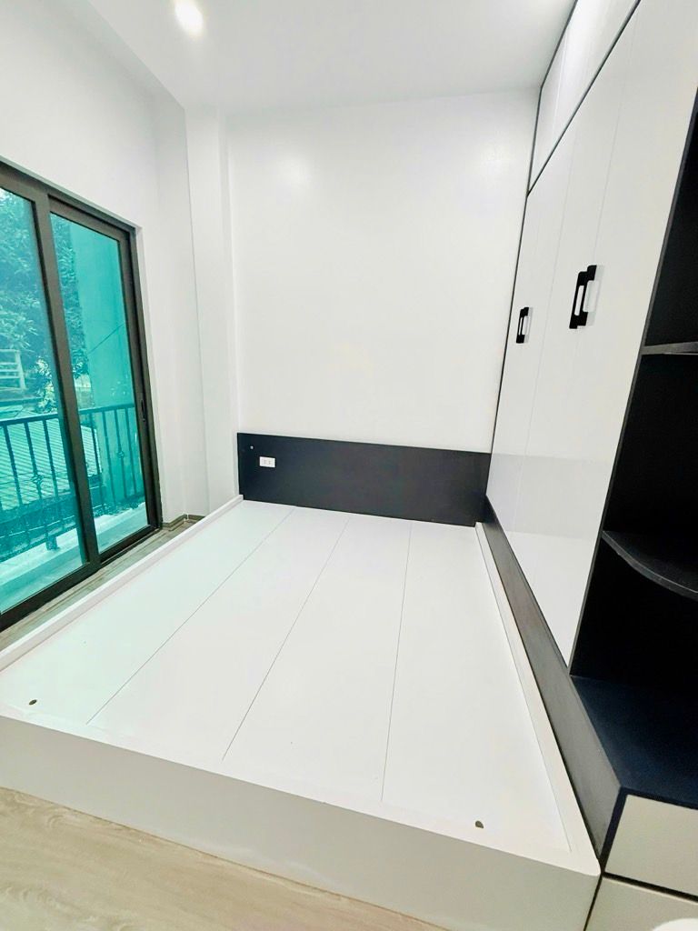 Bán nhà Thanh Đàm - diện tích 30m2 4 tầng - ô tô đỗ cửa - giá 6,45 tỷ