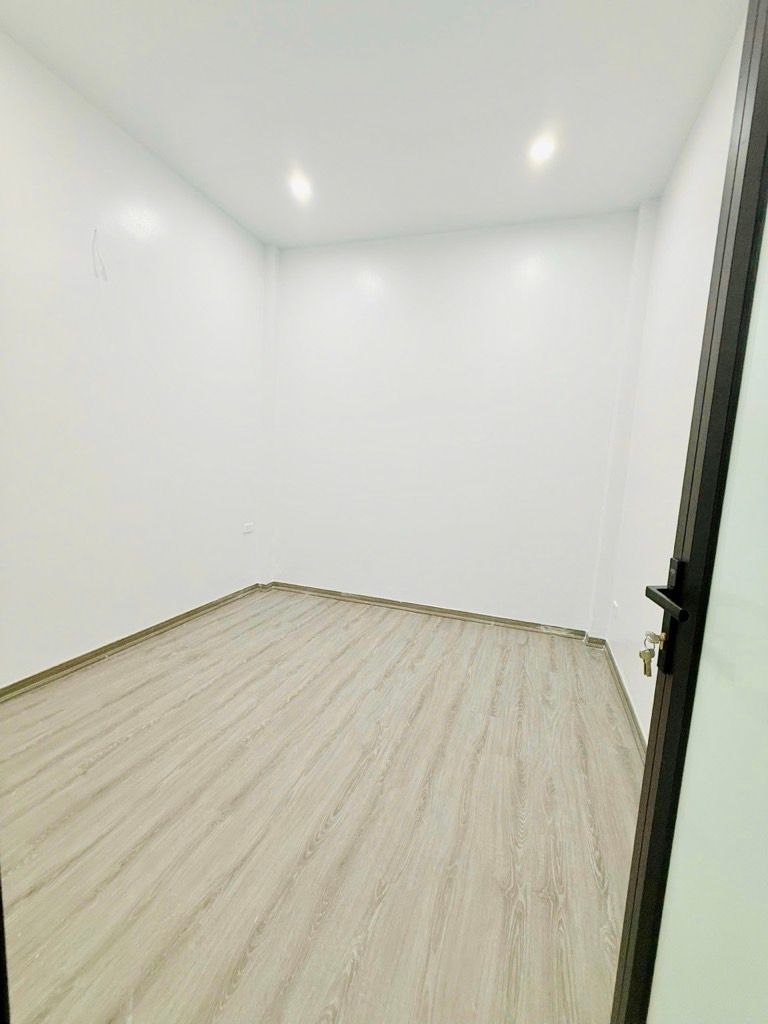 Bán nhà Thanh Đàm - diện tích 30m2 4 tầng - ô tô đỗ cửa - giá 6,45 tỷ