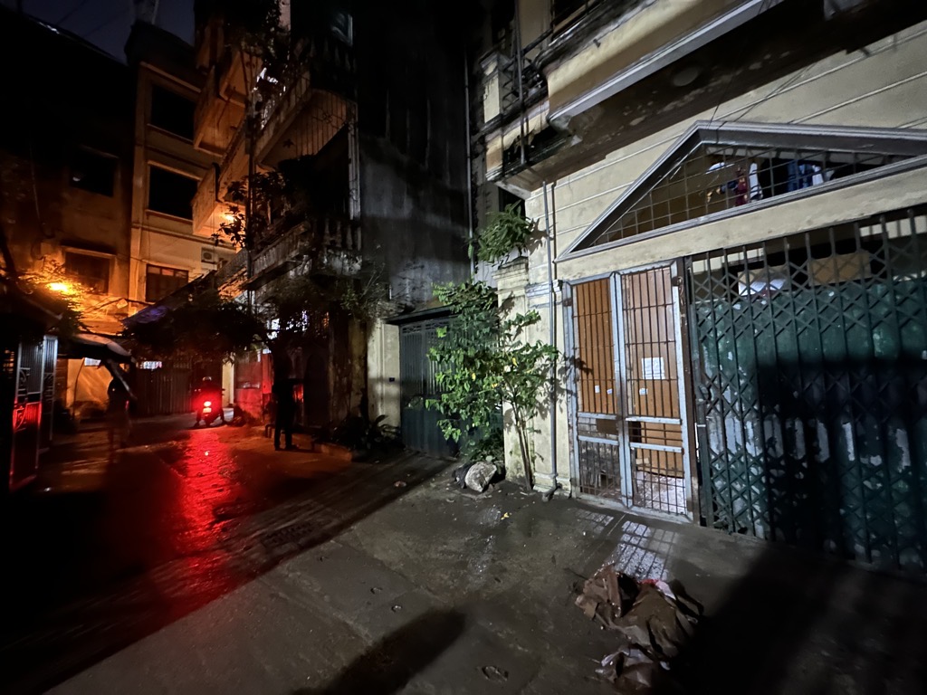 Bán nhà Nguyễn Văn Trỗi - diện tích 54m2 4 tầng - Mặt phố - giá 27,5 tỷ