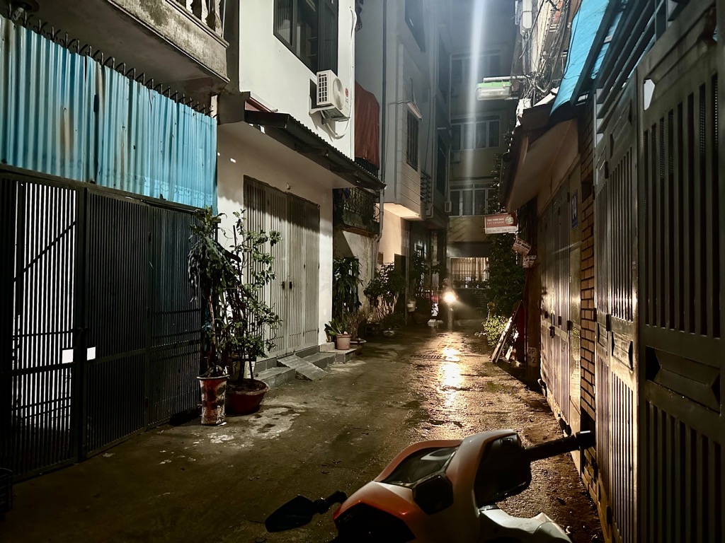 Bán nhà Nguyễn Văn Trỗi - diện tích 54m2 4 tầng - Mặt phố - giá 27,5 tỷ