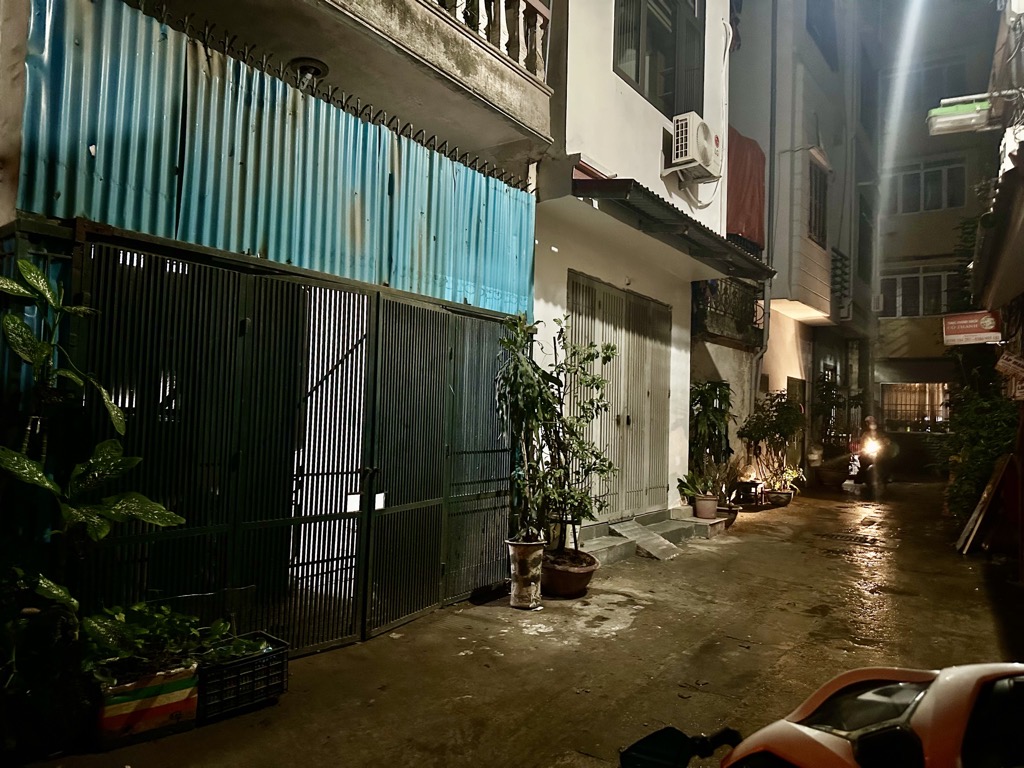 Bán nhà Nguyễn Văn Trỗi - diện tích 54m2 4 tầng - Mặt phố - giá 27,5 tỷ