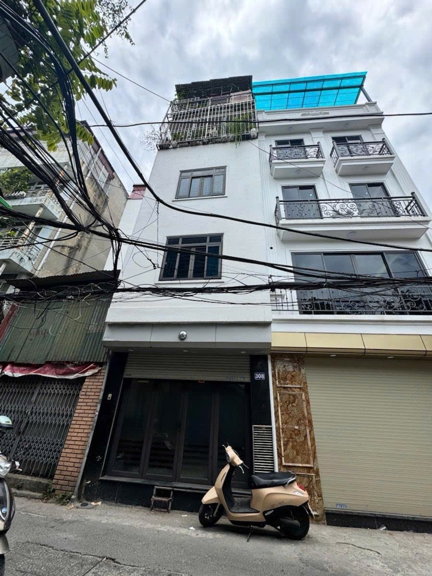Bán nhà ngõ Quỳnh - diện tích 31m2 5 tầng - Ô tô đỗ cửa - giá 8,75 tỷ