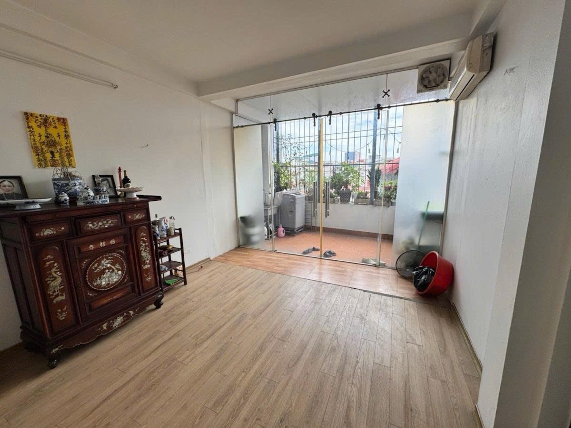 Bán nhà ngõ Quỳnh - diện tích 31m2 5 tầng - Ô tô đỗ cửa - giá 8,75 tỷ