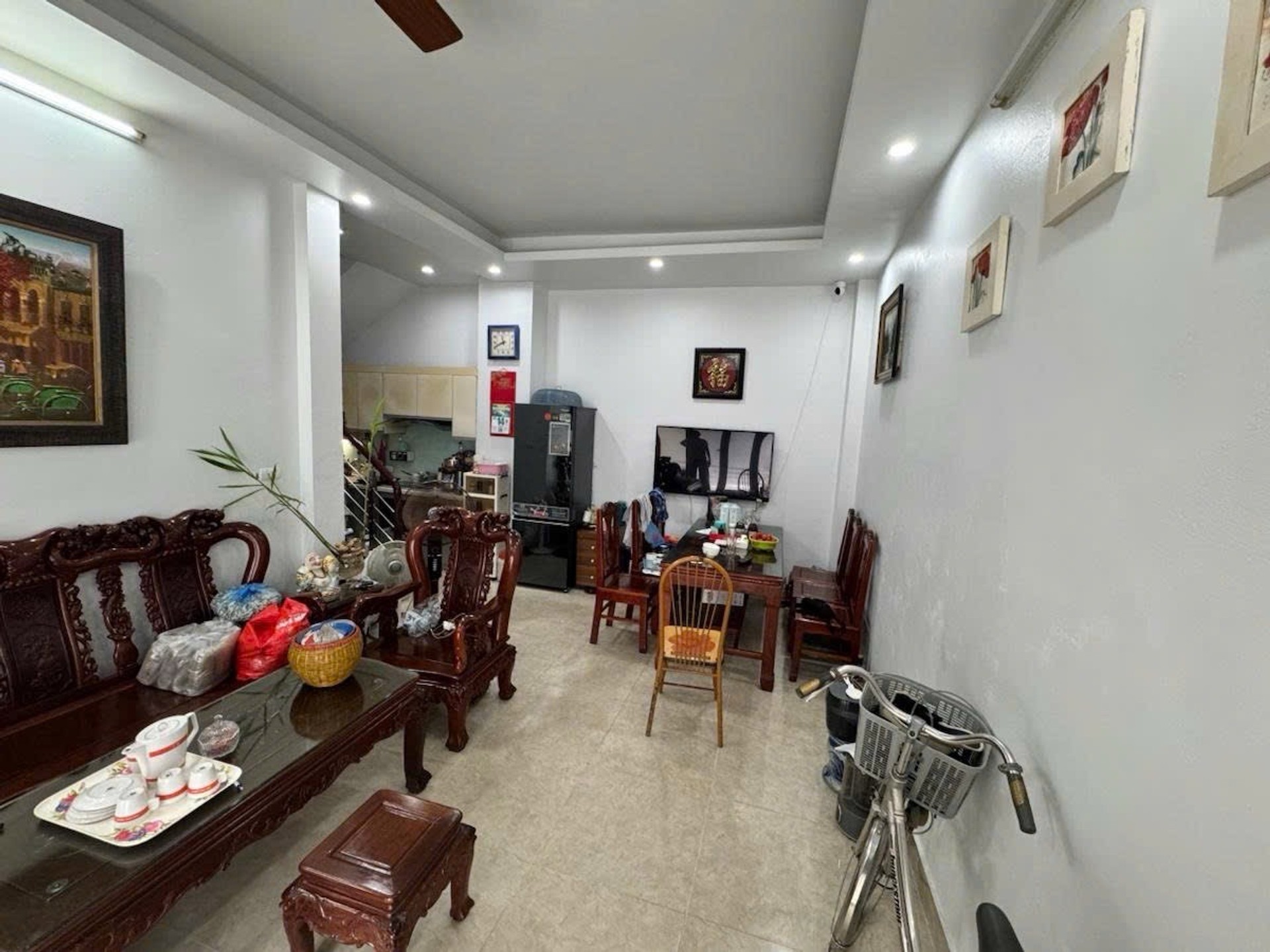 Bán nhà ngõ Quỳnh - diện tích 31m2 5 tầng - Ô tô đỗ cửa - giá 8,75 tỷ