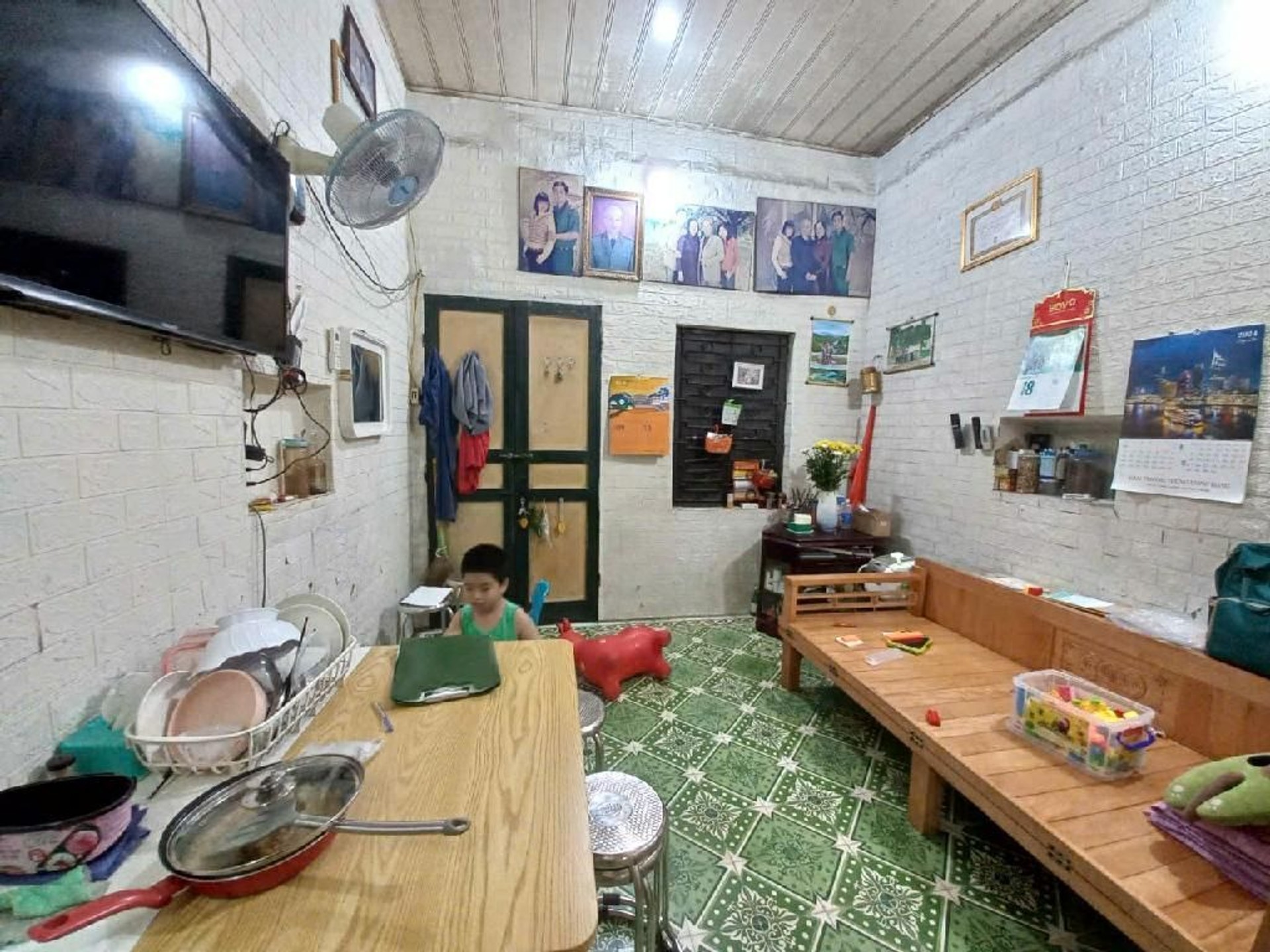 Bán nhà Vân Hồ 3 - diện tích 31m2 2 tầng - Ô tô tránh - giá 12,9 tỷ