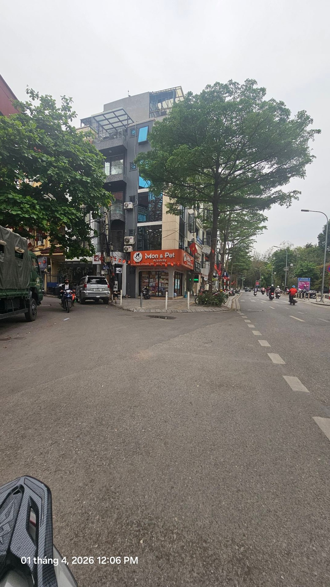 Bán nhà Vân Hồ 3 - diện tích 31m2 2 tầng - Ô tô tránh - giá 12,9 tỷ