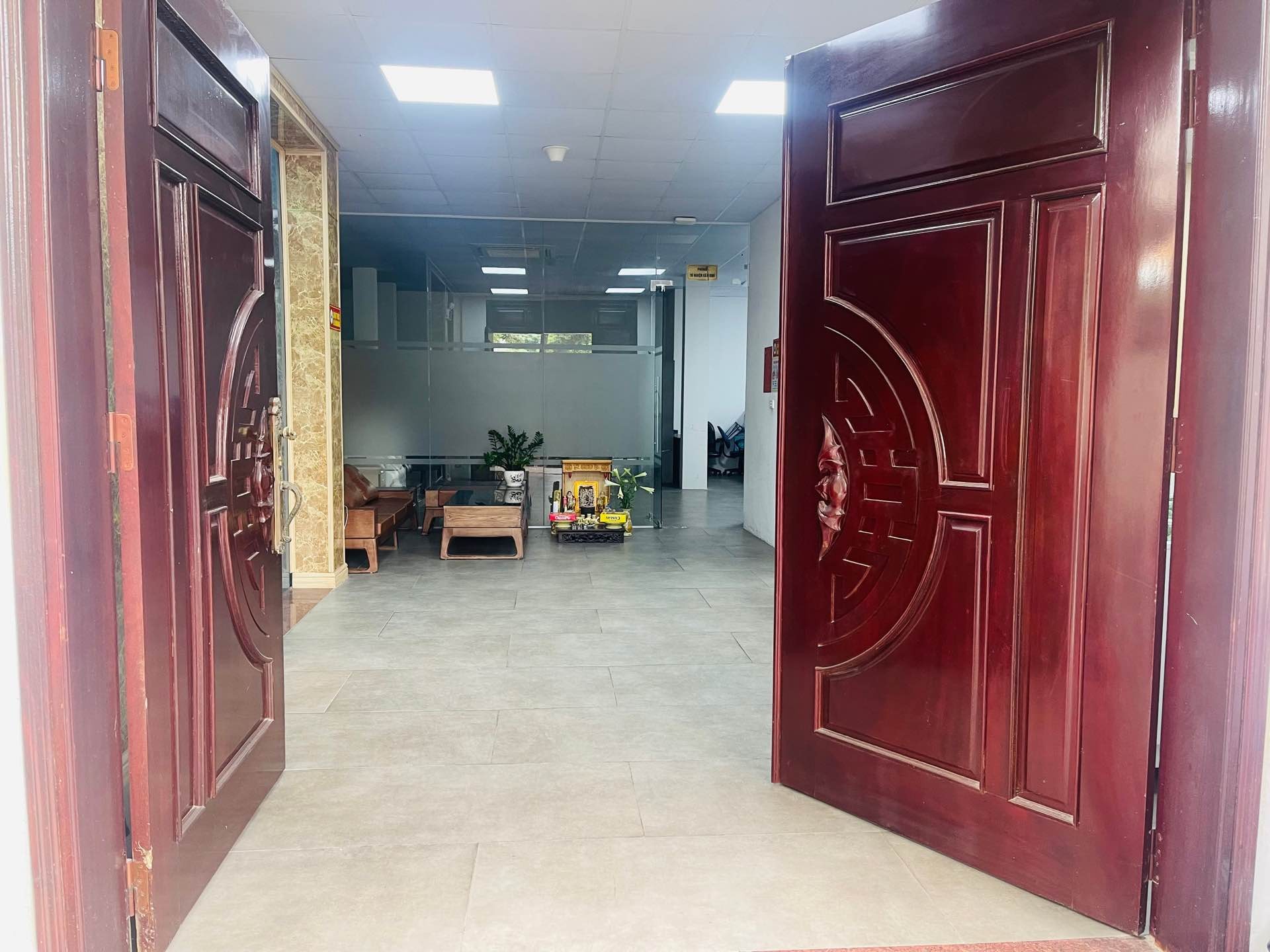Bán nhà Linh Đàm - diện tích 210m2 5 tầng - Biệt thự đẳng cấp - giá 73 tỷ