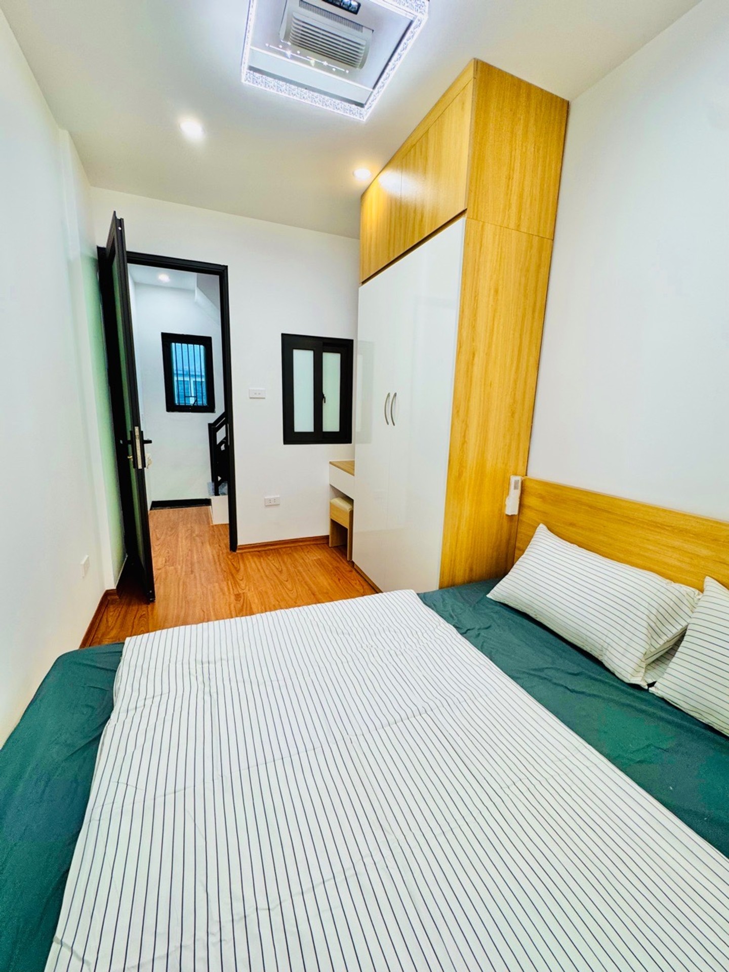 Bán nhà Nguyễn Đức Cảnh - diện tích 36m2 3 tầng - Mặt ngõ ba gác - giá 3,68 tỷ