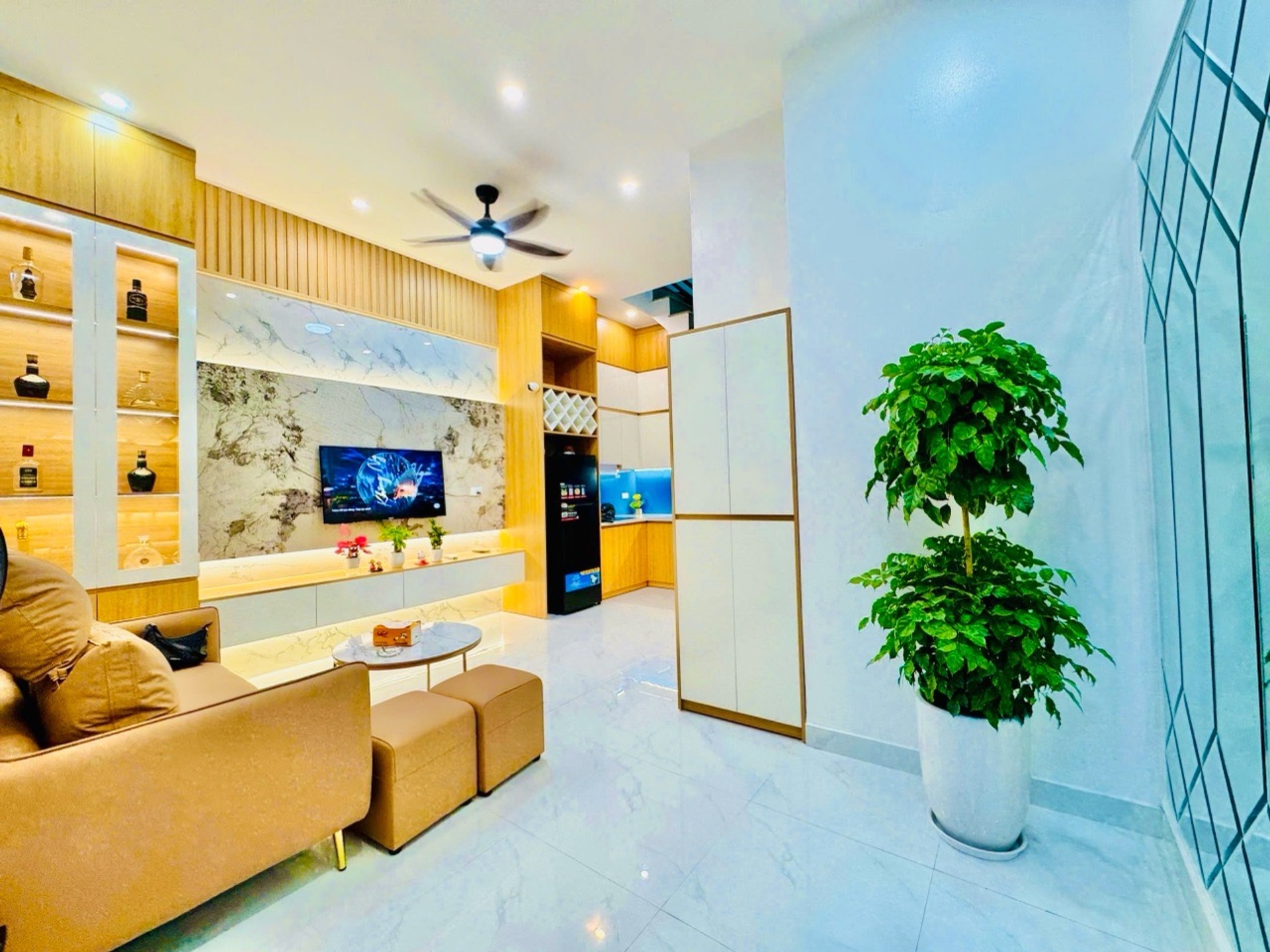 Bán nhà Nguyễn Đức Cảnh - diện tích 36m2 3 tầng - Mặt ngõ ba gác - giá 3,68 tỷ