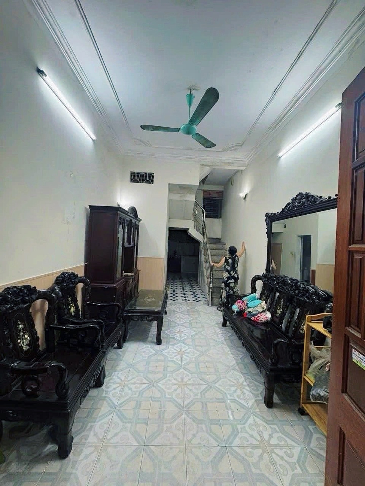 Bán nhà Gốc Đề - diện tích 35m2 4 tầng - ô tô tránh nhau - giá 12 tỷ