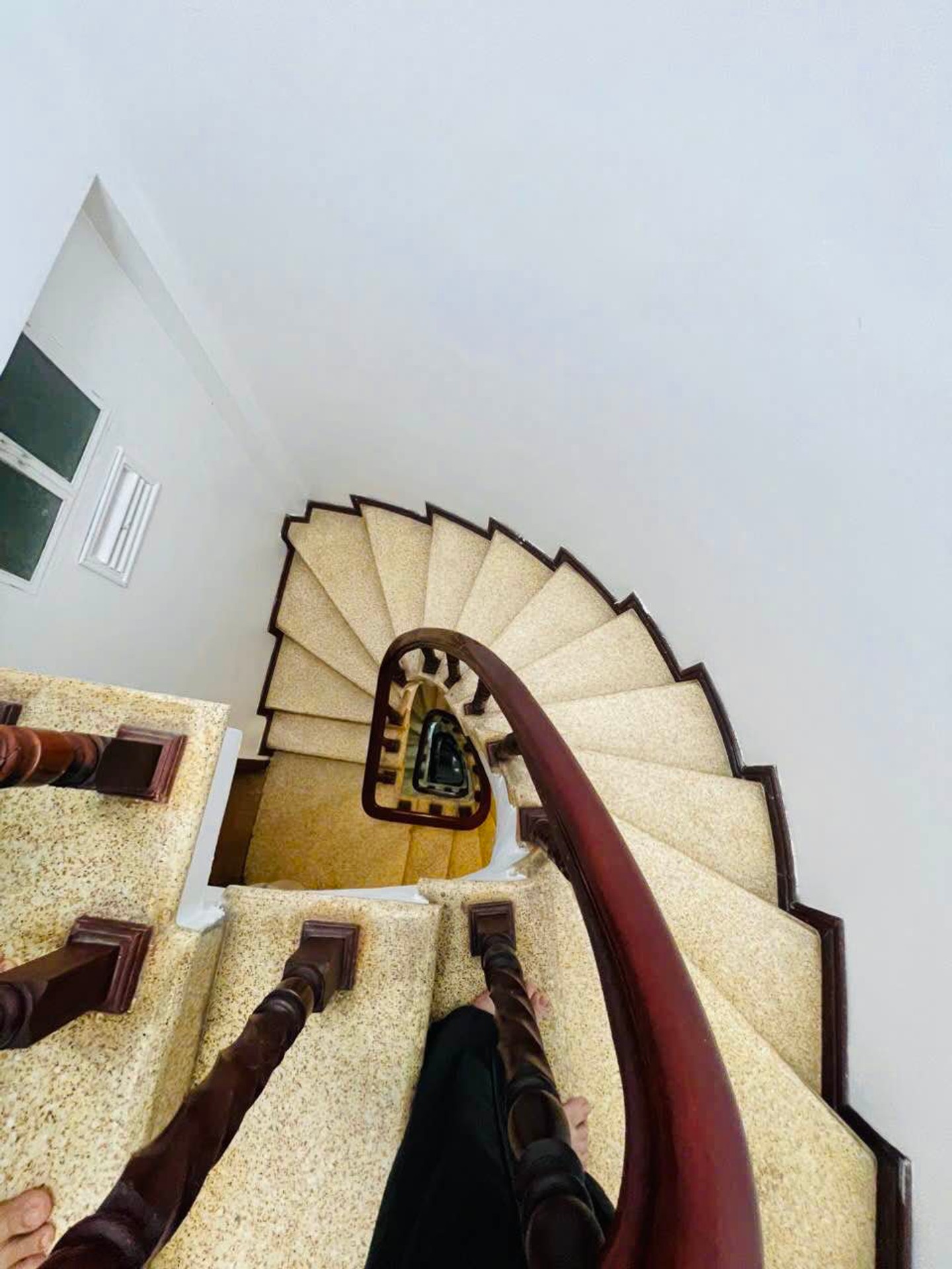 Bán nhà Tạ Quang Bửu - diện tích 31m2 5 tầng - Nhà dân xây - giá 11,6 tỷ