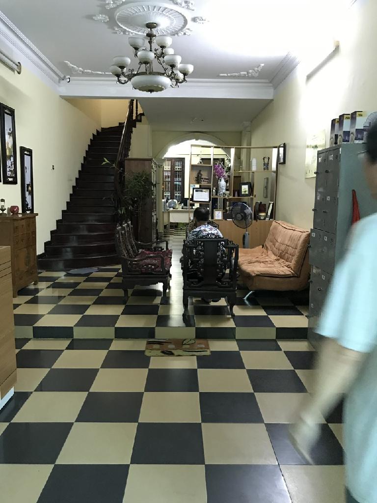 Bán nhà Định Công - diện tích 92m2 4 tầng - ô tô tránh - giá 41,5 tỷ