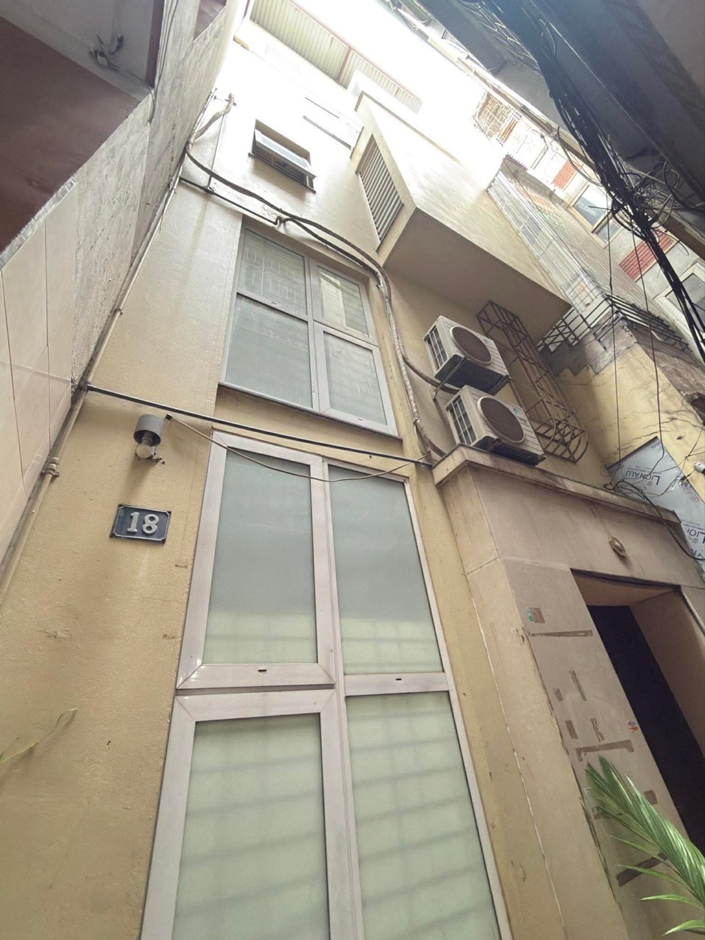 Bán nhà Hai Bà Trưng - diện tích 55m2 5 tầng - Nở hậu đẹp - giá 15,2 tỷ