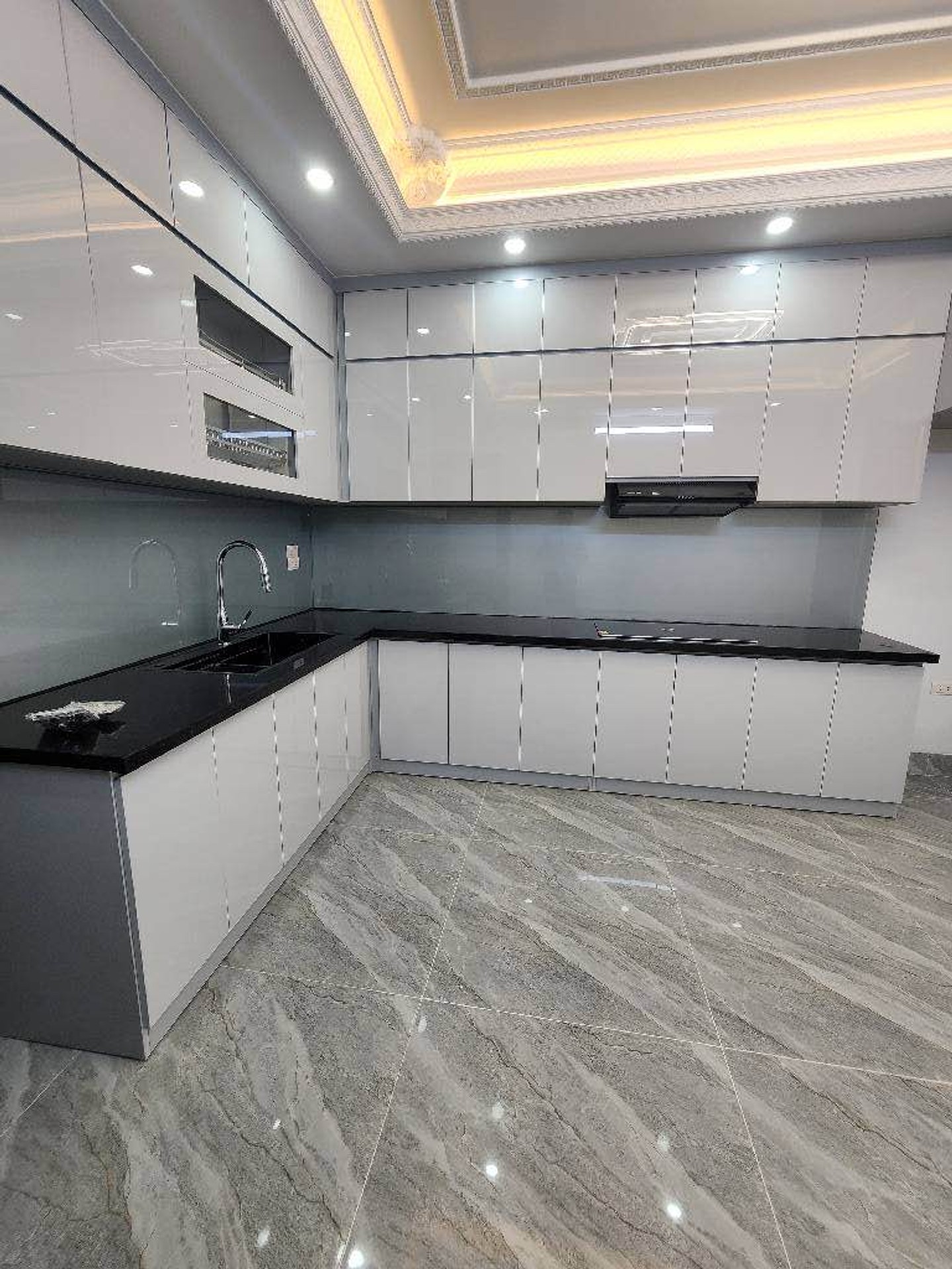 Bán nhà Ngũ Nhạc - diện tích 54m2 5 tầng - nhà mặt phố ô tô tránh - giá 16 tỷ