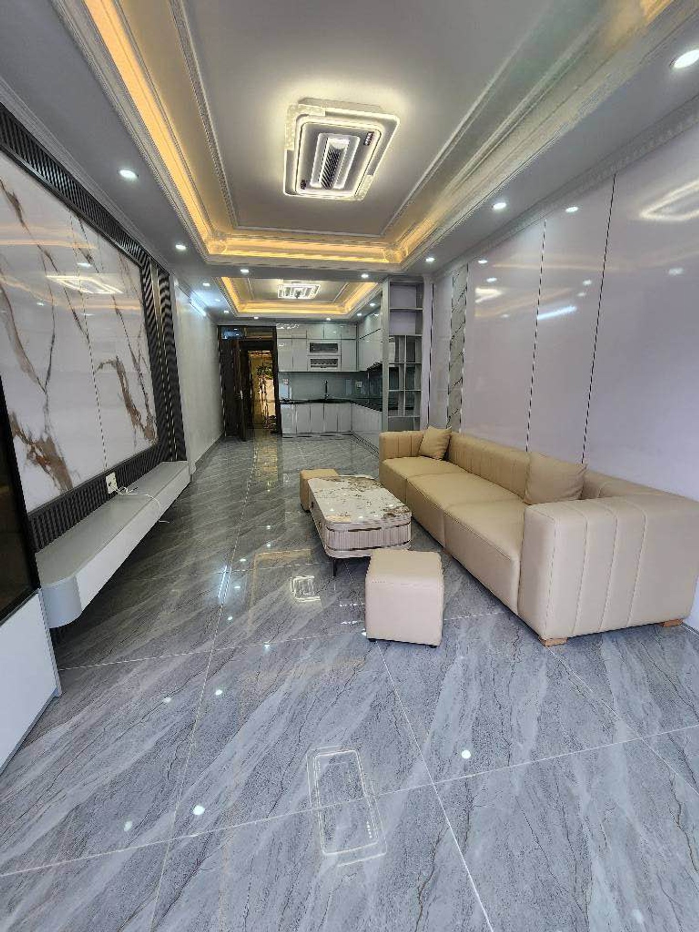 Bán nhà Ngũ Nhạc - diện tích 54m2 5 tầng - nhà mặt phố ô tô tránh - giá 16 tỷ
