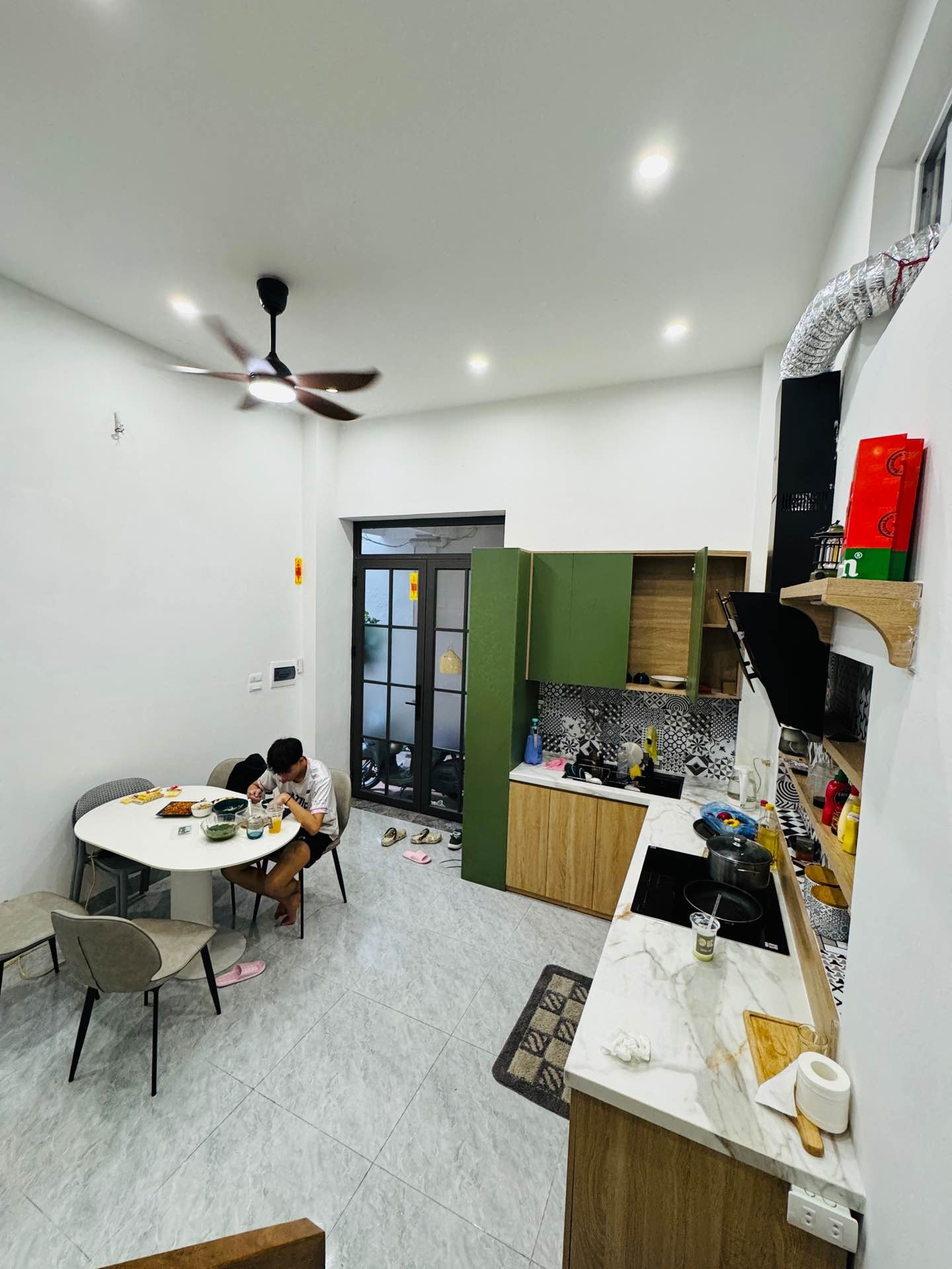 Bán nhà Nguyễn Công Trứ - diện tích 32m2 5 tầng - Nhà đẹp long lanh - giá 8,95 tỷ