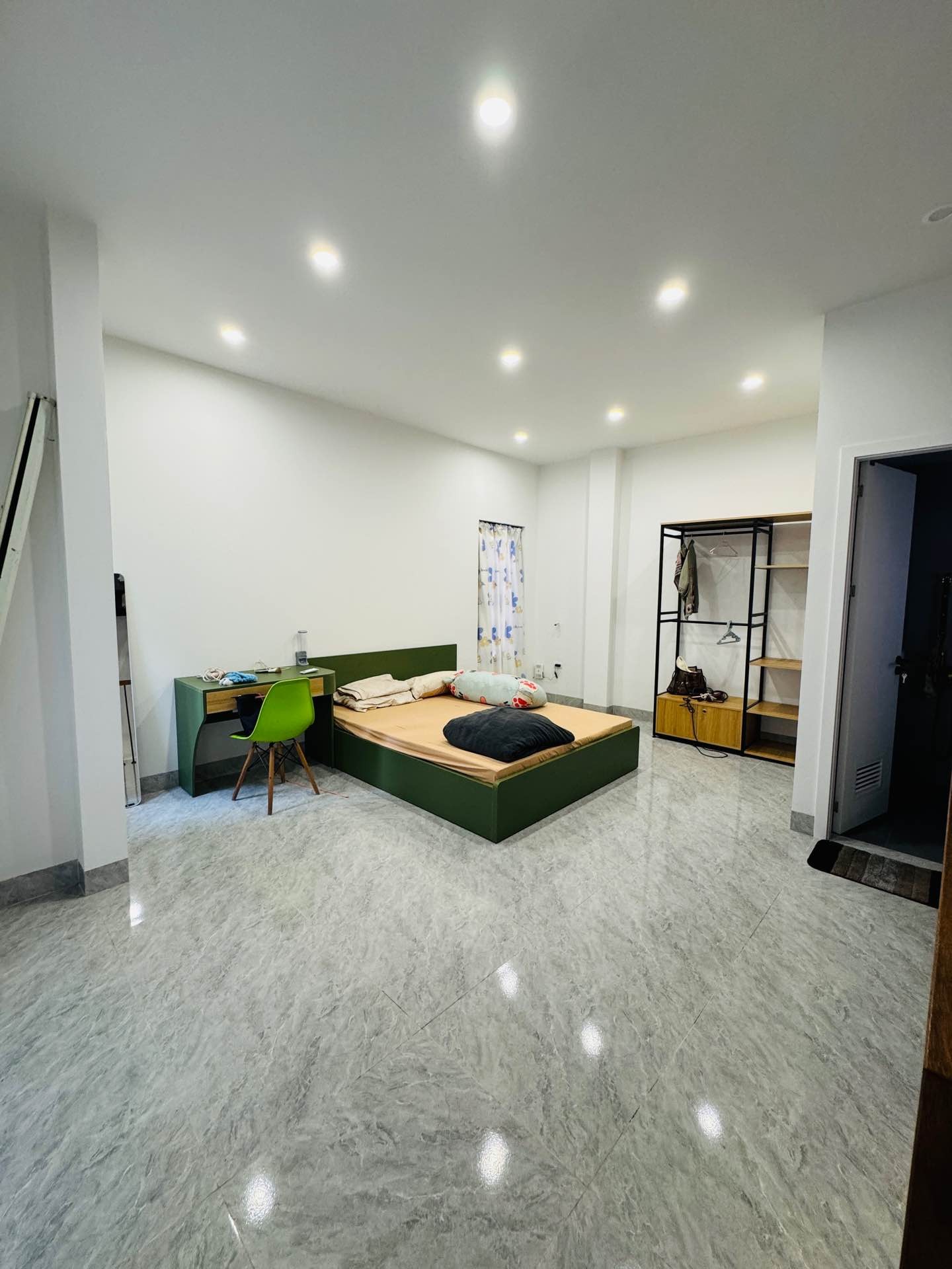 Bán nhà Nguyễn Công Trứ - diện tích 32m2 5 tầng - Nhà đẹp long lanh - giá 8,95 tỷ
