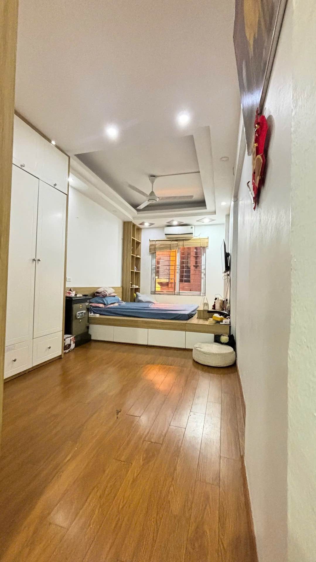 Bán nhà Đại Từ - diện tích 34m2 5 tầng - Lô góc - giá 9,6 tỷ