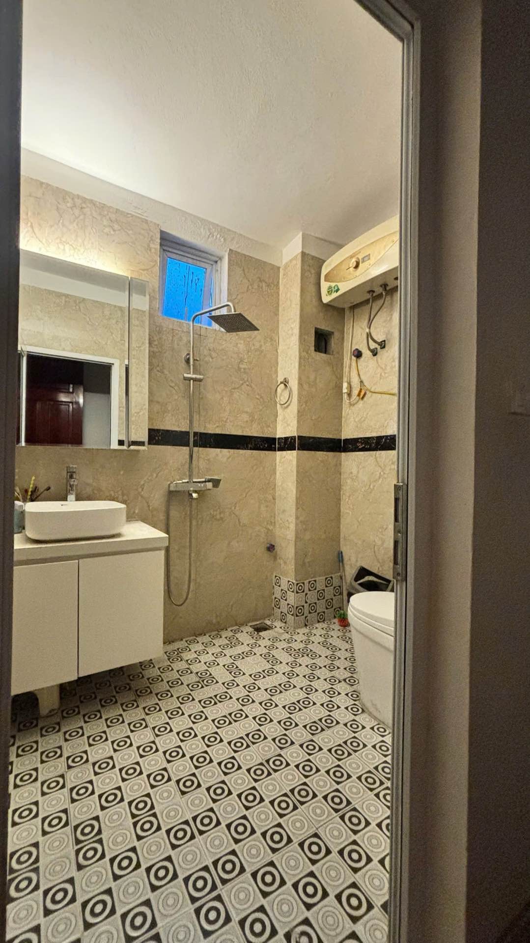 Bán nhà Đại Từ - diện tích 34m2 5 tầng - Lô góc - giá 9,6 tỷ