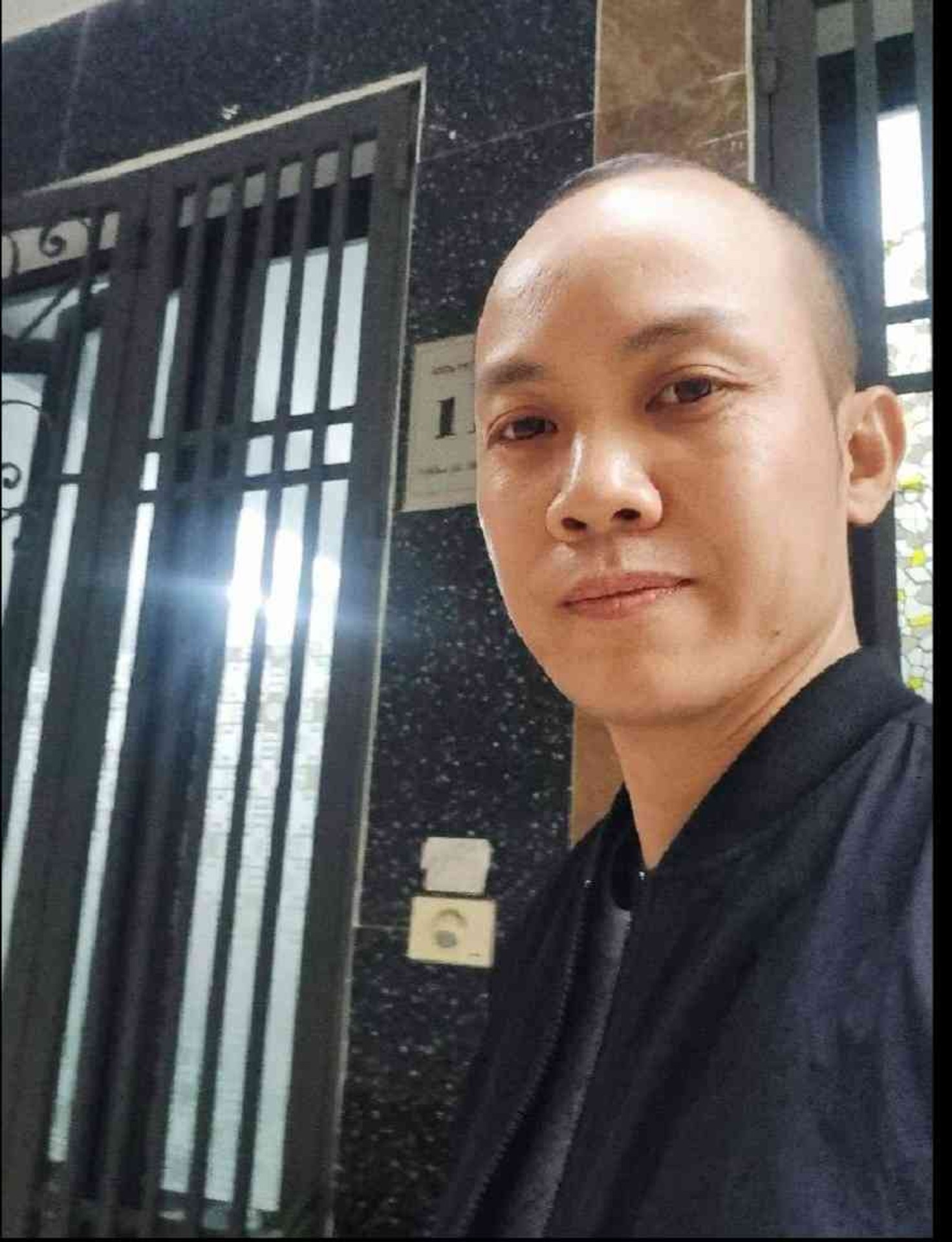 Bán nhà Hoàng Mai - diện tích 38m2 5 tầng - gần ô tô - giá 7,8 tỷ