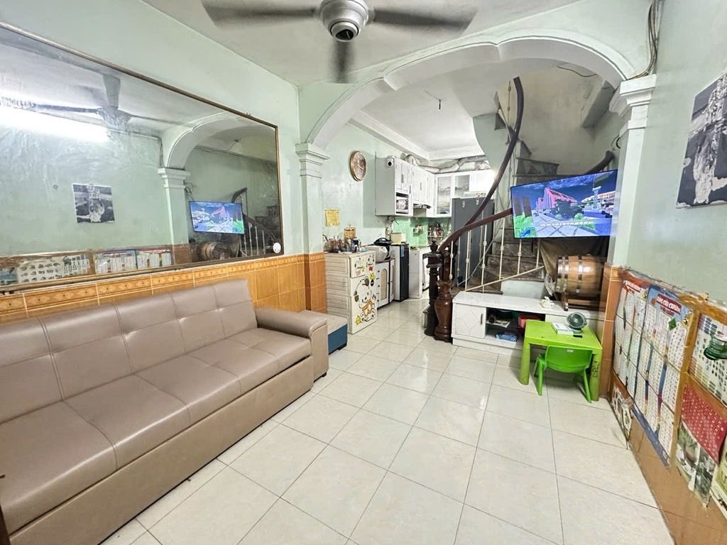 Bán nhà Bạch Đằng - diện tích 25m2 3 tầng - Ngõ 524 - giá 5,5 tỷ