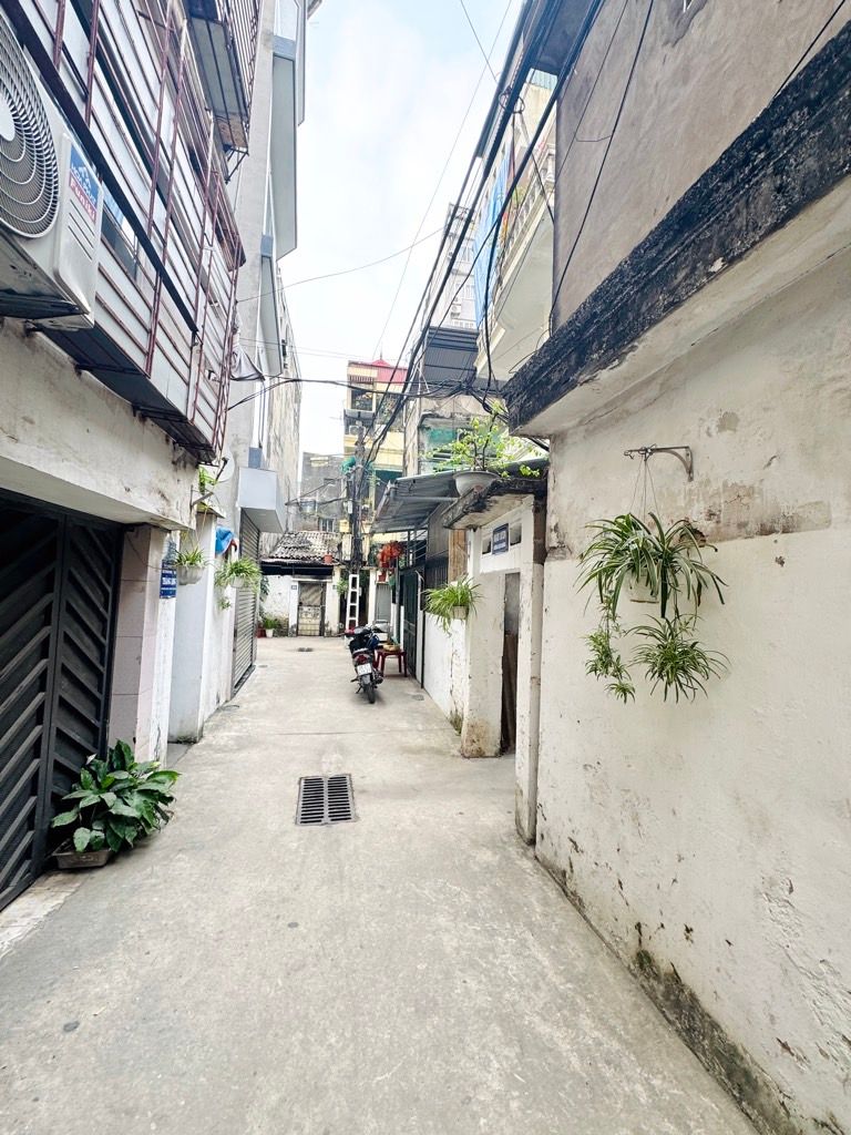 Bán nhà Bạch Đằng - diện tích 25m2 3 tầng - Ngõ 524 - giá 5,5 tỷ