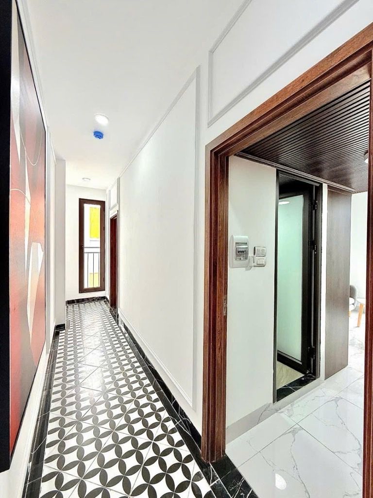 Bán nhà Kim Giang - diện tích 108m2 7 tầng - Lô góc 2 mặt thoáng - giá 42 tỷ