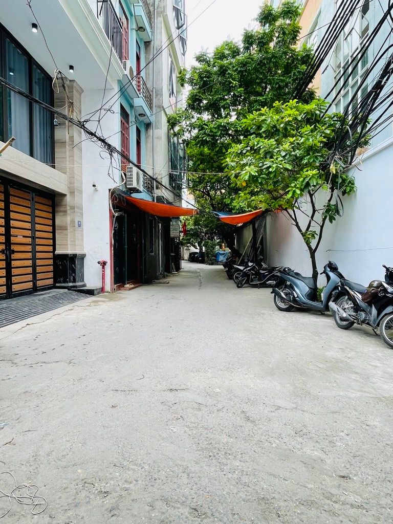 Bán nhà Kim Giang - diện tích 108m2 7 tầng - Lô góc 2 mặt thoáng - giá 42 tỷ