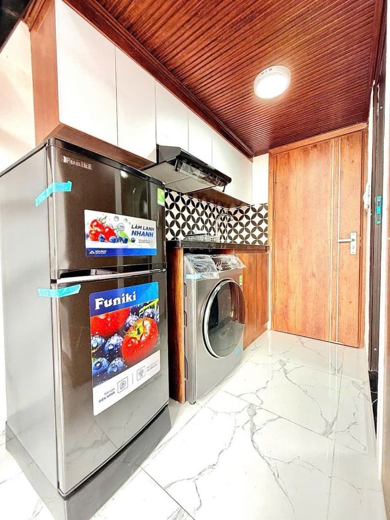 Bán nhà Kim Giang - diện tích 108m2 7 tầng - Lô góc 2 mặt thoáng - giá 42 tỷ