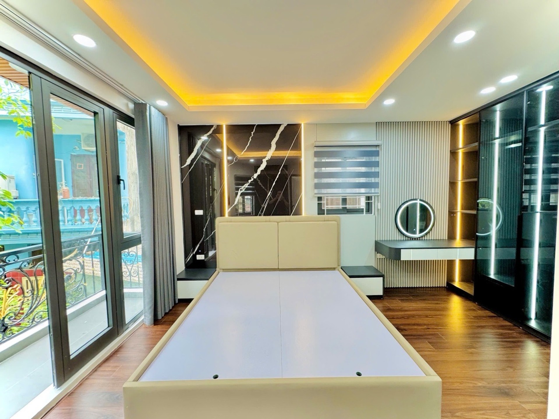 Bán nhà Hoàng Mai - diện tích 55m2 5 tầng - Biệt thự sân vườn - giá 11,45 tỷ