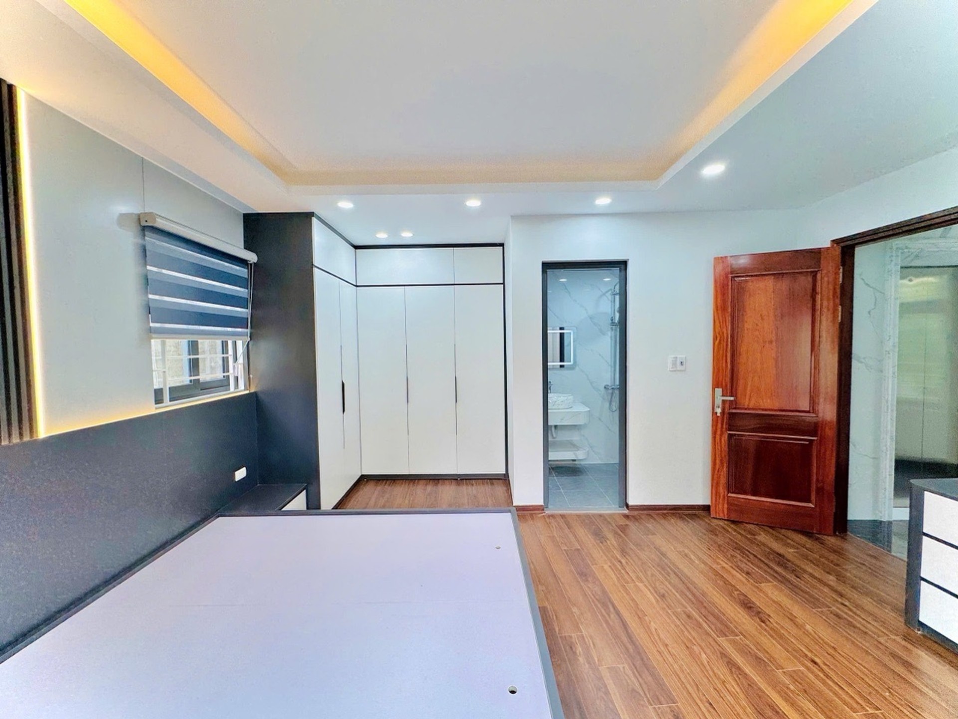 Bán nhà Hoàng Mai - diện tích 55m2 5 tầng - Biệt thự sân vườn - giá 11,45 tỷ