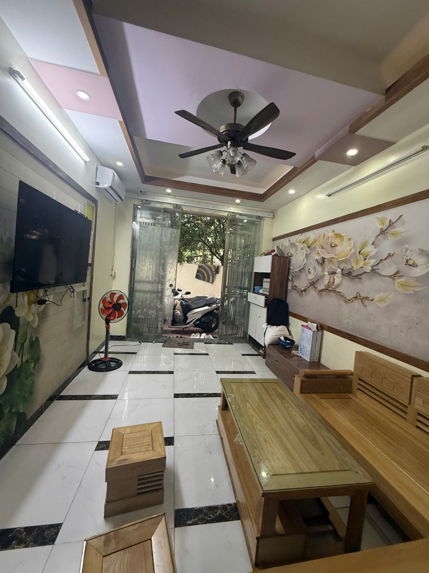 Bán nhà Thanh Lân - diện tích 31m2 4 tầng - Nhà đẹp, sổ đỏ chính chủ - giá 5,6 tỷ