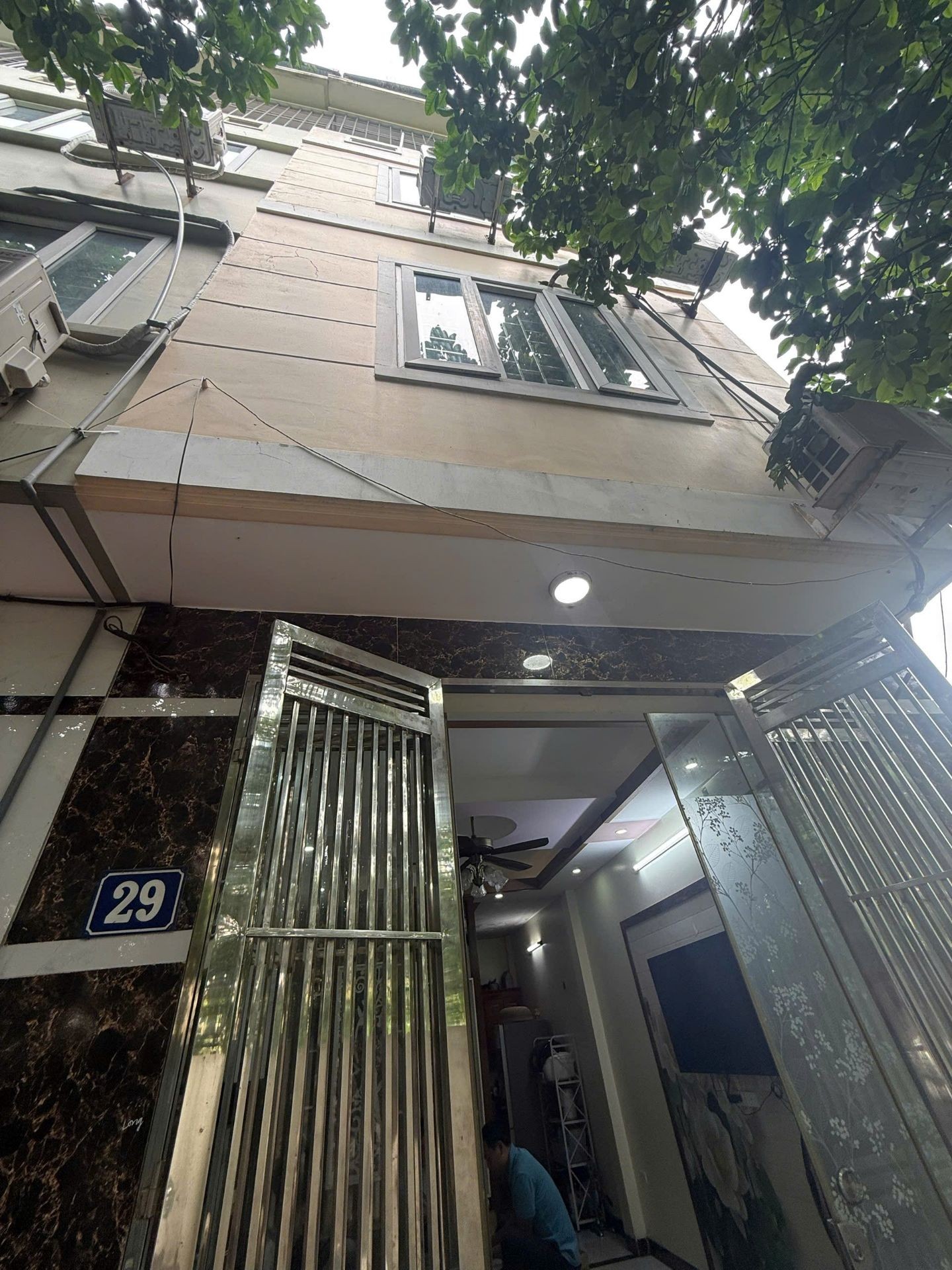 Bán nhà Thanh Lân - diện tích 31m2 4 tầng - Nhà đẹp, sổ đỏ chính chủ - giá 5,6 tỷ