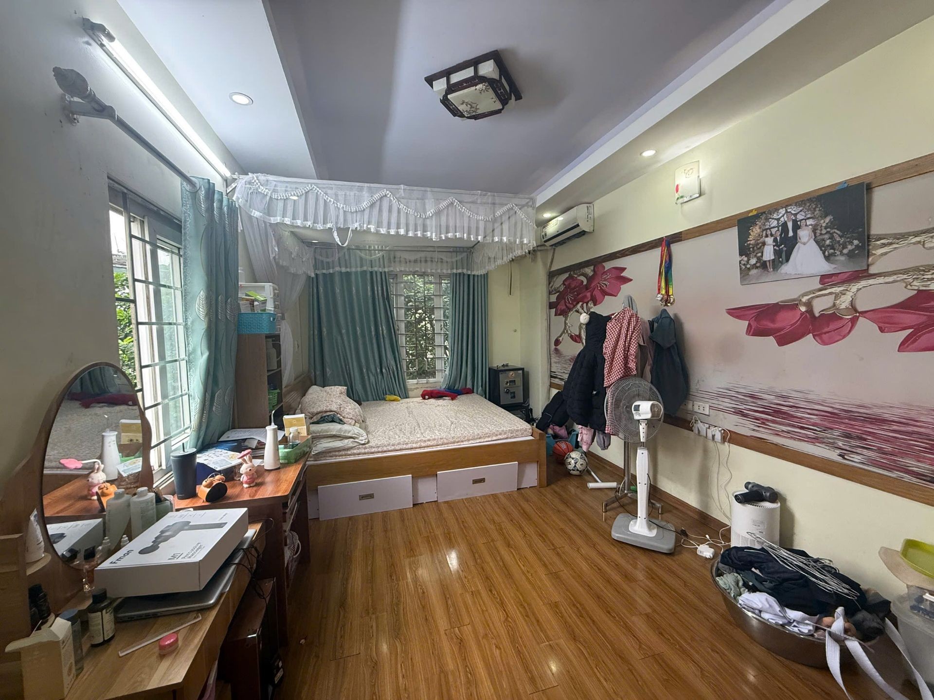 Bán nhà Thanh Lân - diện tích 31m2 4 tầng - Nhà đẹp, sổ đỏ chính chủ - giá 5,6 tỷ