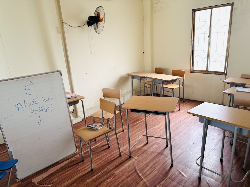 Bán nhà Lê Thanh Nghị - diện tích 70m2 5 tầng - Ô TÔ 4 LÀN - giá 35,8 tỷ