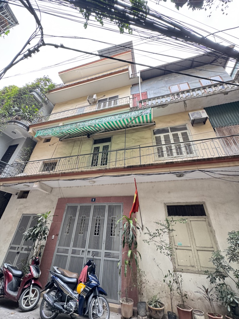 Bán nhà Yên Lạc - diện tích 60m2 4 tầng - Phân lô ô tô - giá 18,6 tỷ