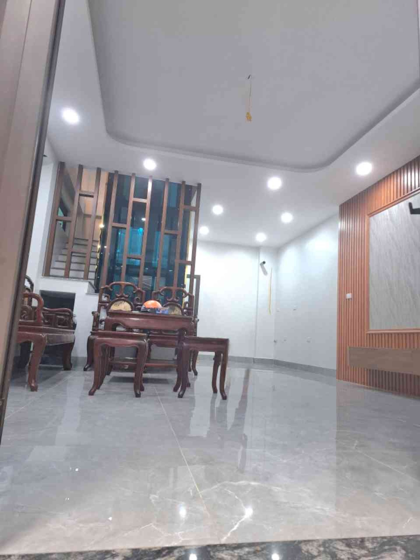 Bán nhà Hoàng Mai - diện tích 40m2 6 tầng - Lô góc 2 mặt thoáng - giá 12 tỷ