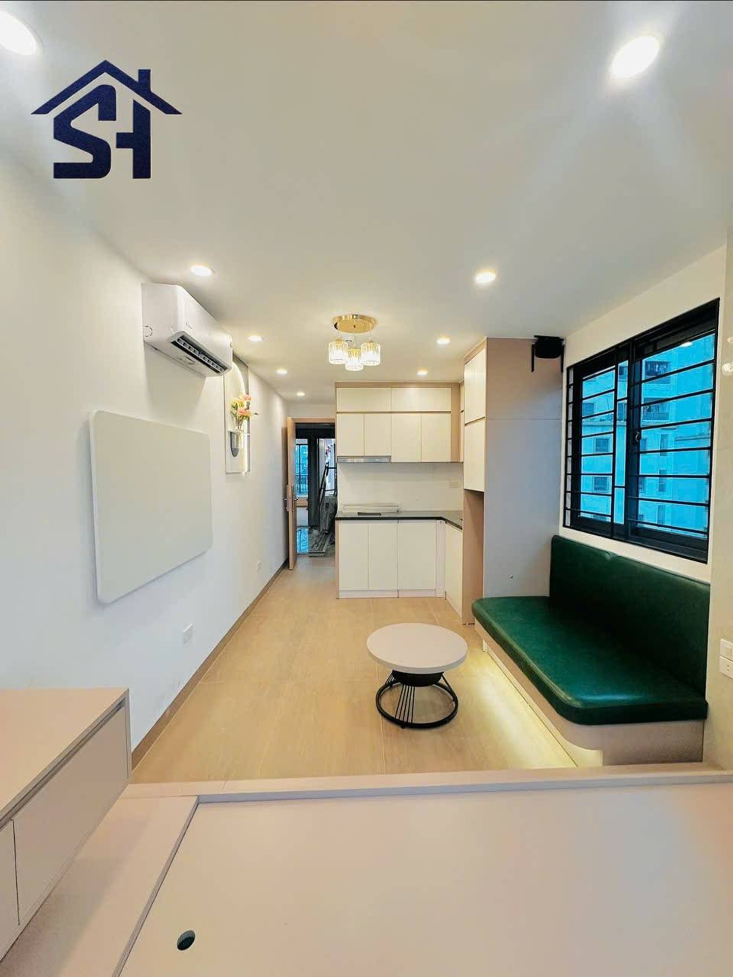 Bán nhà Hoàng Đạo Thành - diện tích 96m2 8 tầng - ô tô tránh - giá 46 tỷ