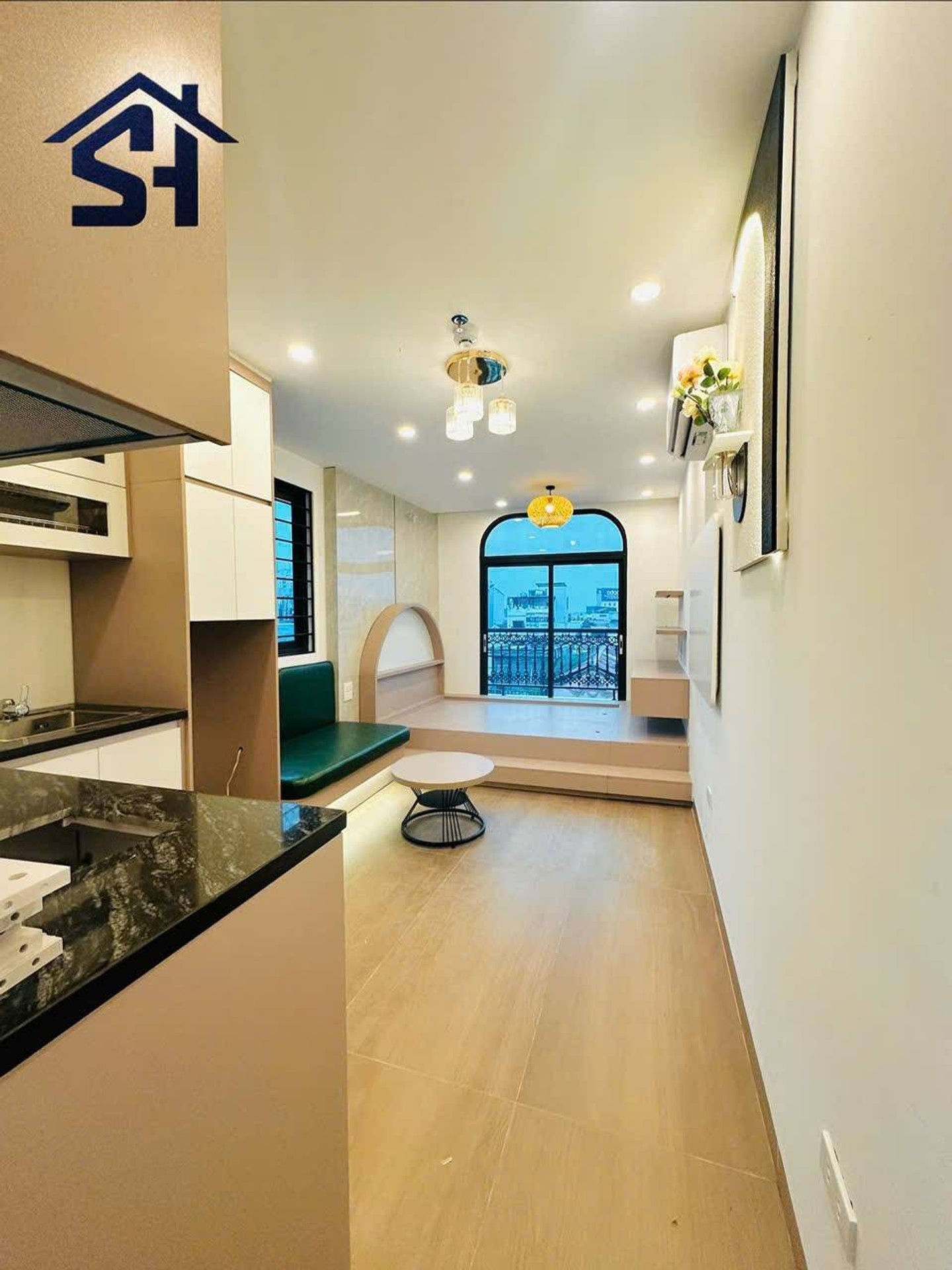 Bán nhà Hoàng Đạo Thành - diện tích 96m2 8 tầng - ô tô tránh - giá 46 tỷ