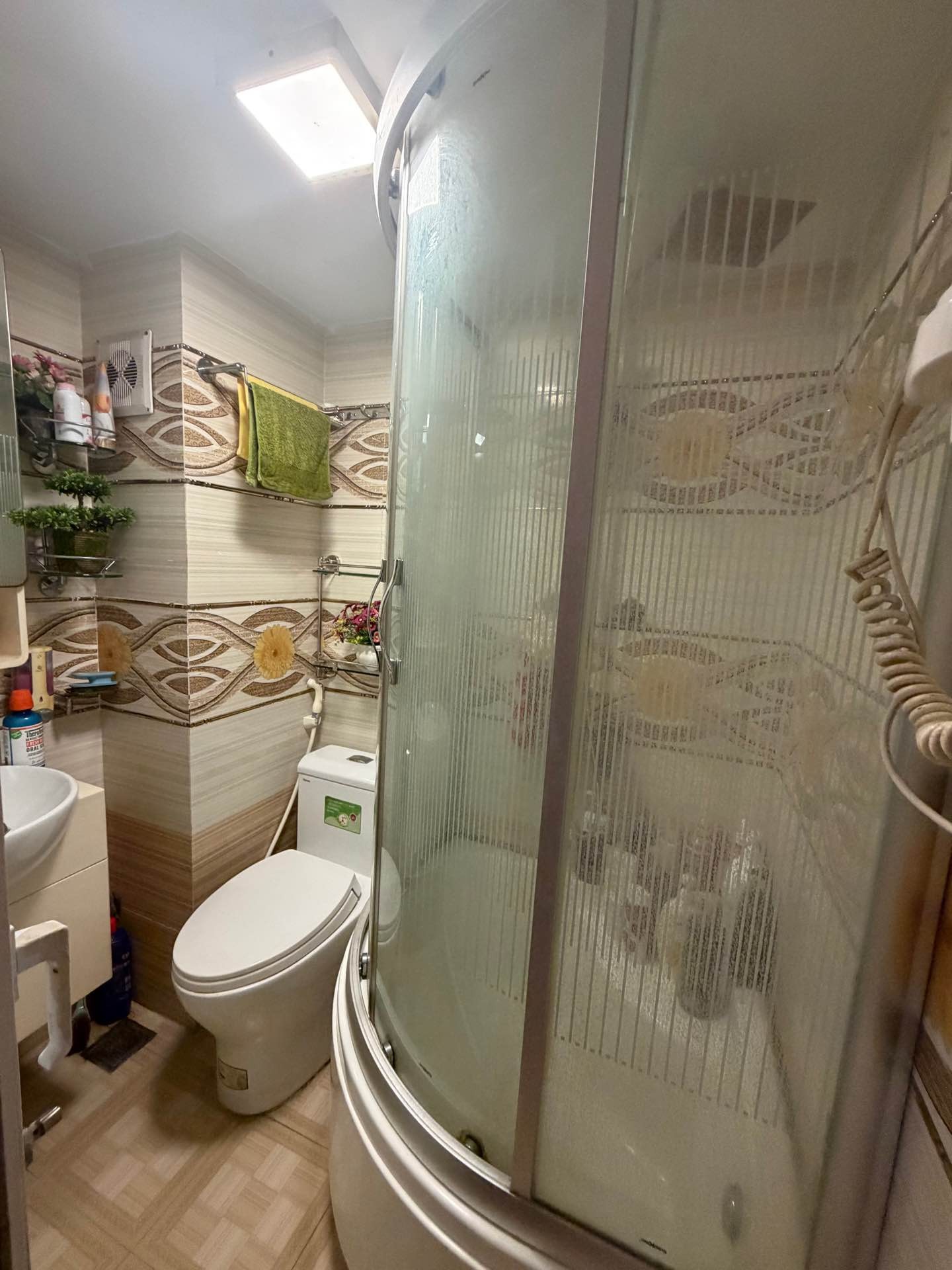 Bán nhà Hai Bà Trưng - diện tích 60m2 8 tầng - Ô TÔ ĐỖ CỔNG - giá 15,5 tỷ