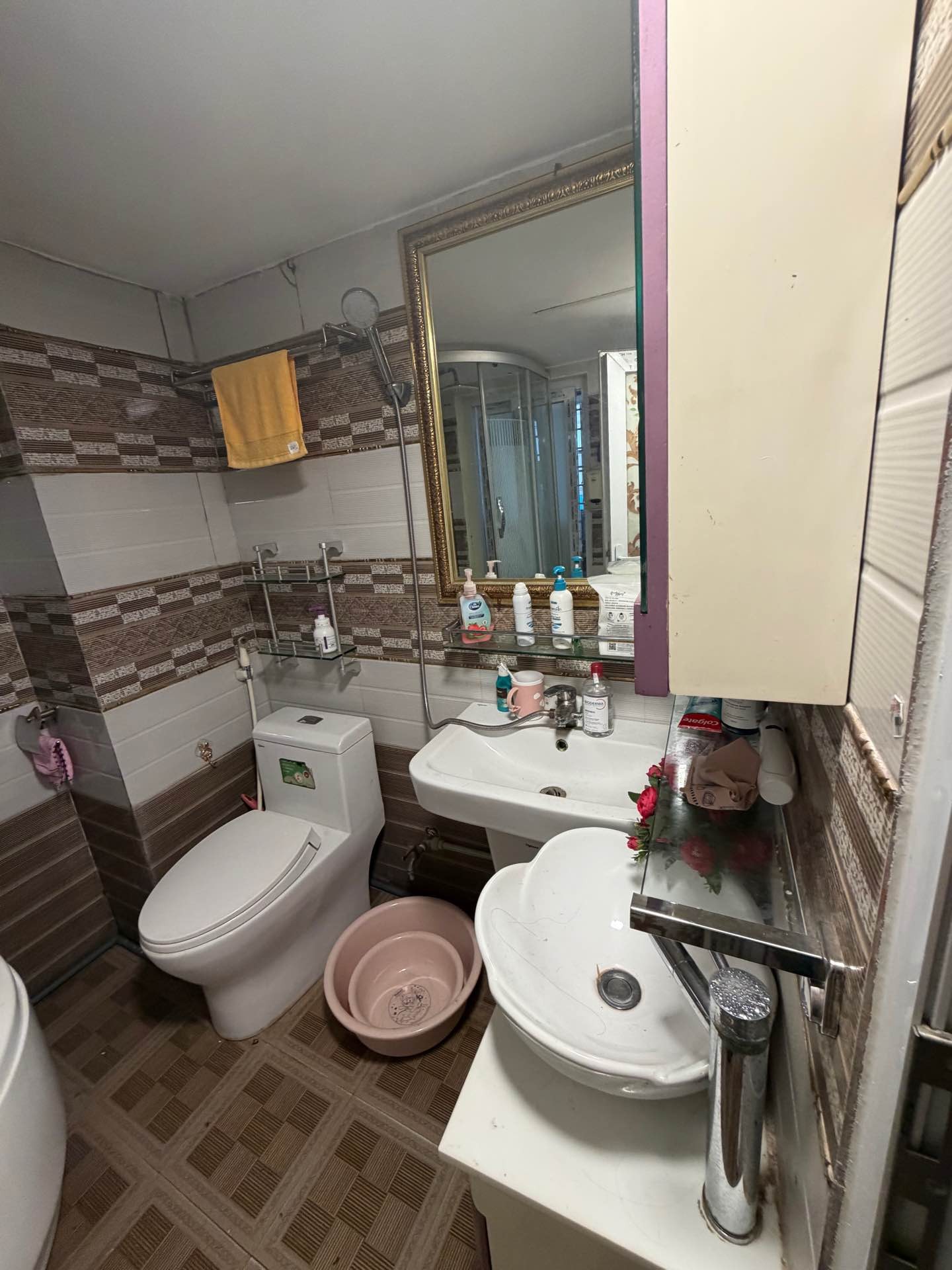 Bán nhà Hai Bà Trưng - diện tích 60m2 8 tầng - Ô TÔ ĐỖ CỔNG - giá 15,5 tỷ