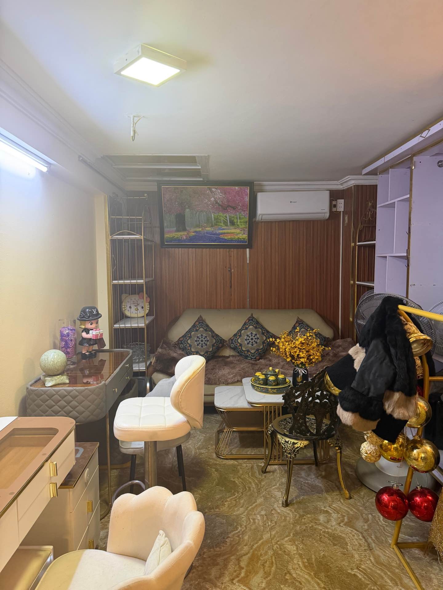 Bán nhà Hai Bà Trưng - diện tích 60m2 8 tầng - Ô TÔ ĐỖ CỔNG - giá 15,5 tỷ