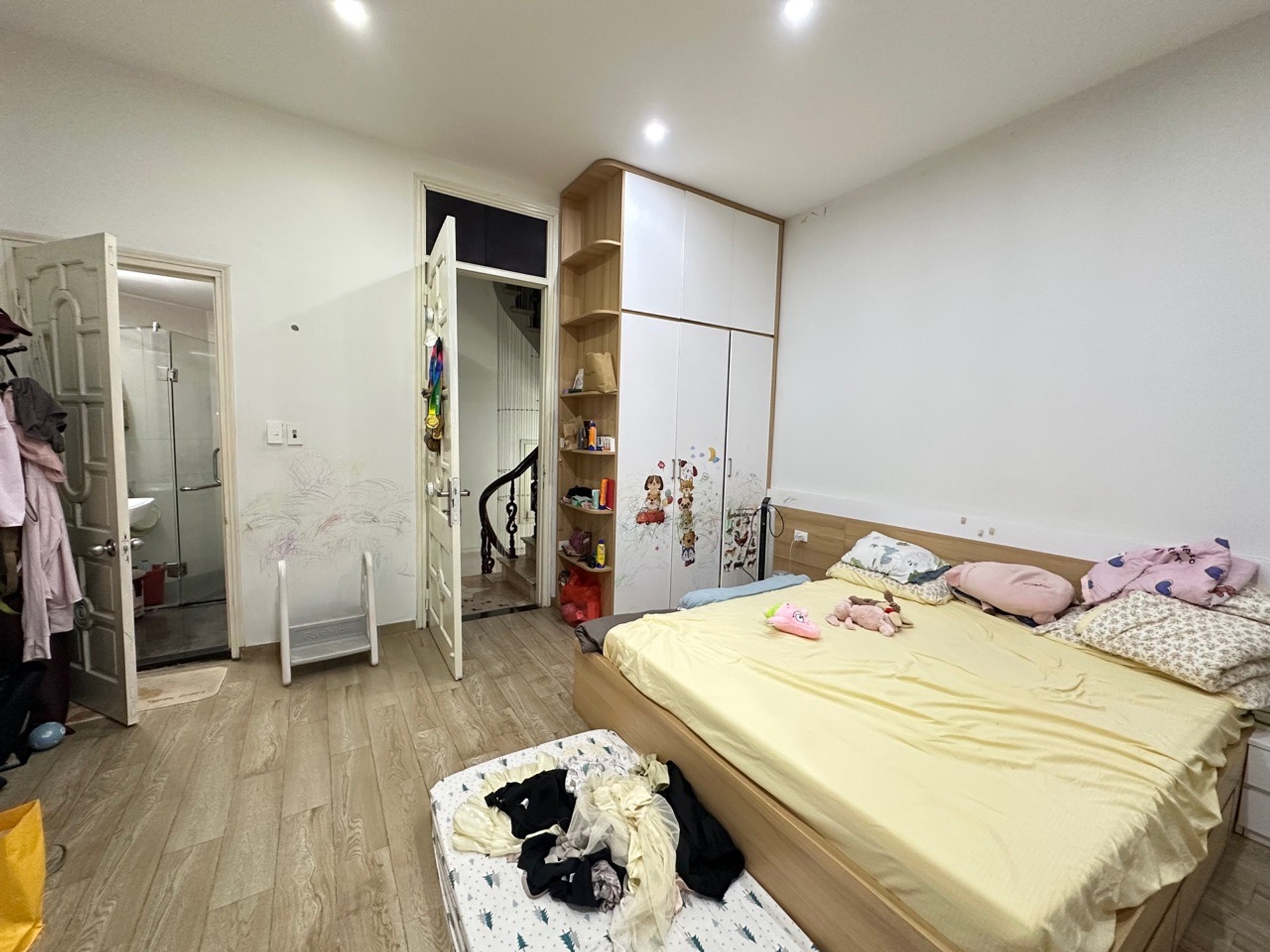 Bán nhà Lạc Trung - diện tích 31m2 4 tầng - ô tô đỗ cửa - giá 8,5 tỷ