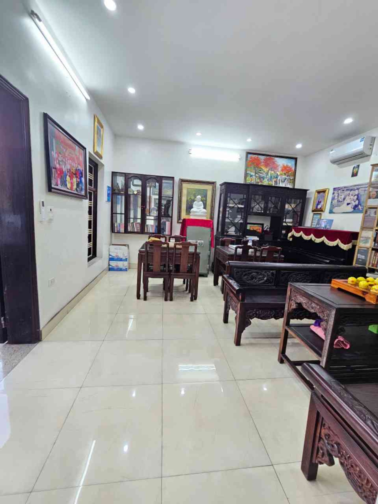 Bán nhà Hưng Phúc - diện tích 878m2 3 tầng - Biệt thự sân vườn thổ cư - giá 162 tỷ