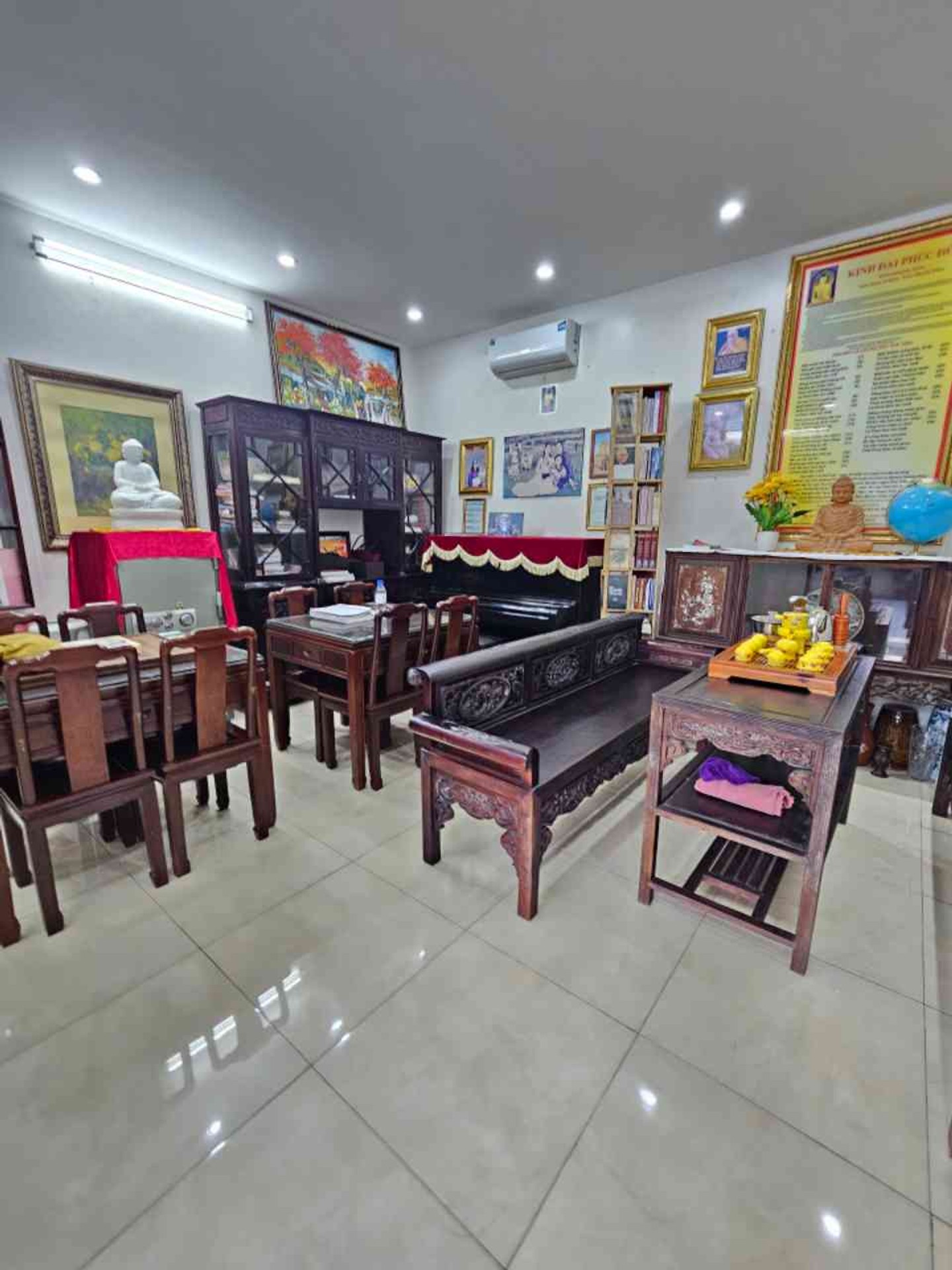 Bán nhà Hưng Phúc - diện tích 878m2 3 tầng - Biệt thự sân vườn thổ cư - giá 162 tỷ
