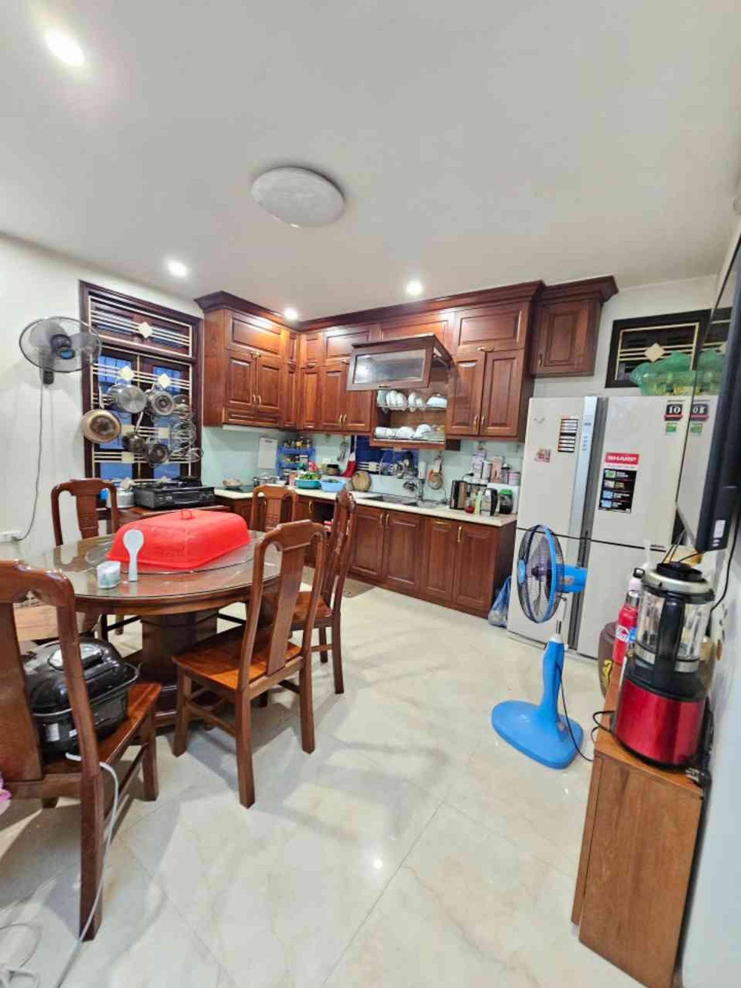 Bán nhà Hưng Phúc - diện tích 878m2 3 tầng - Biệt thự sân vườn thổ cư - giá 162 tỷ