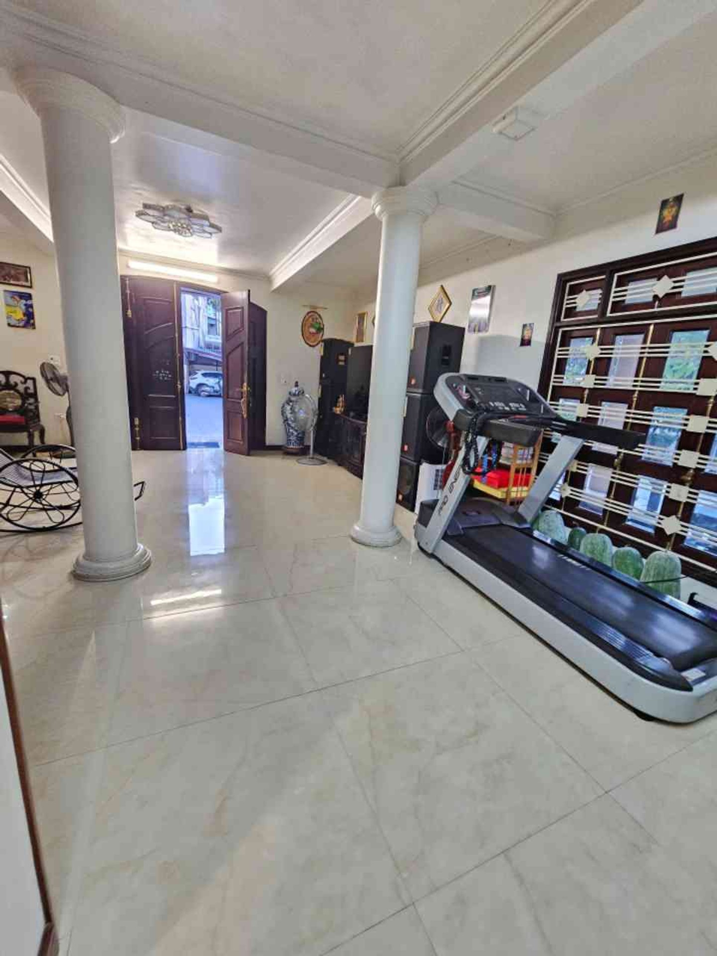 Bán nhà Hưng Phúc - diện tích 878m2 3 tầng - Biệt thự sân vườn thổ cư - giá 162 tỷ