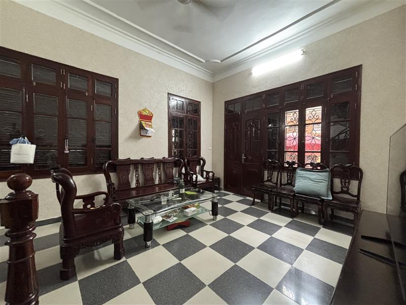 Bán nhà Hồng Hà - diện tích 82.8m2 5 tầng - ô tô đỗ cửa - giá 27 tỷ