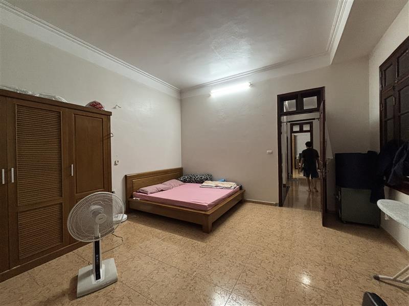 Bán nhà Hồng Hà - diện tích 82.8m2 5 tầng - ô tô đỗ cửa - giá 27 tỷ