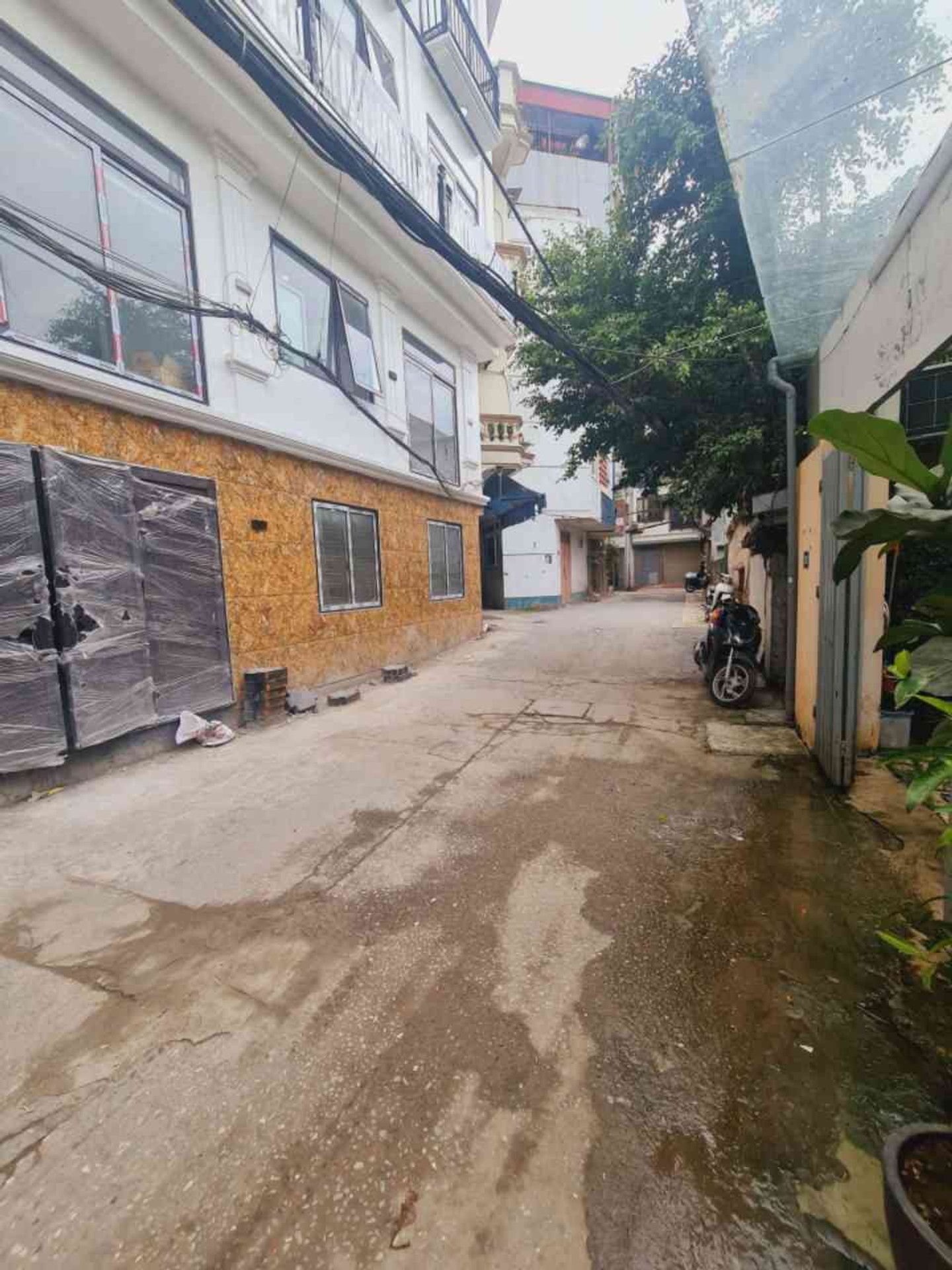 Bán nhà Hoàng Văn Thái - diện tích 54m2 6 tầng - 2 ô tô tránh - giá 22,5 tỷ